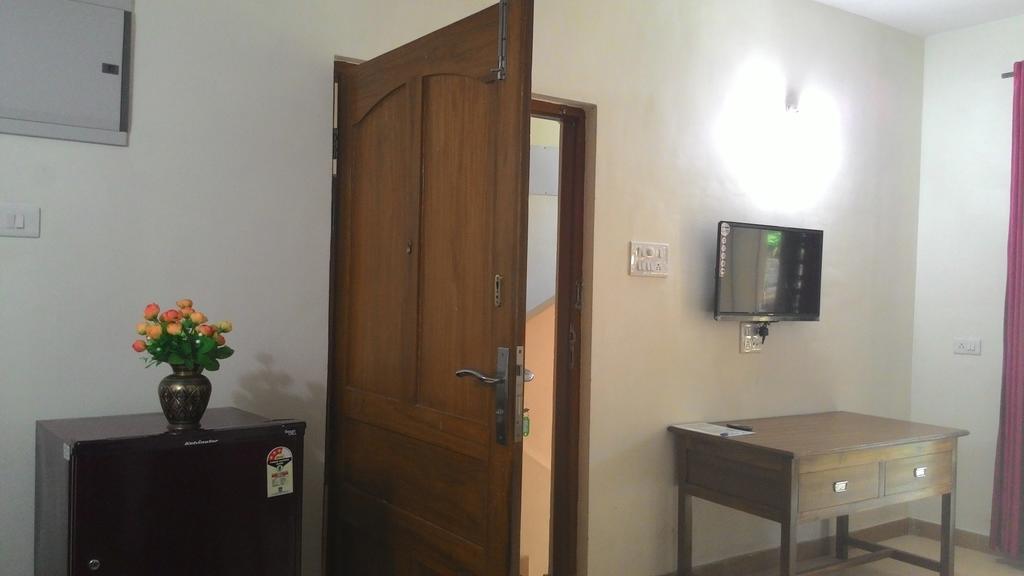 Antonio'S Residency Goa Hotel Betalbatim Ngoại thất bức ảnh